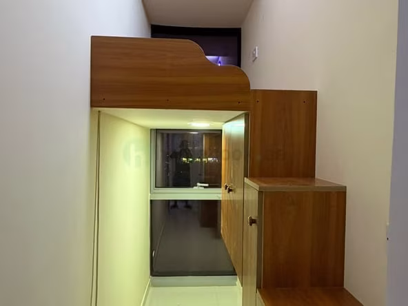 Bed Space & Partition in Al Satwa