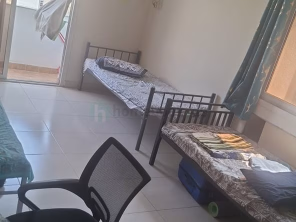 Bed Space & Partition in Al Karama