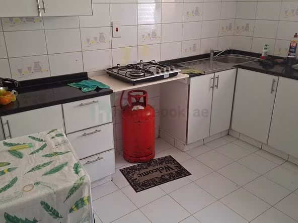 Bed Space & Partition in Al Karama