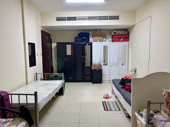 Bed Space & Partition in Al Karama