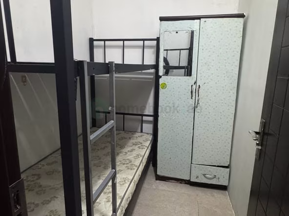 Bed Space and Partition in Al Rigga