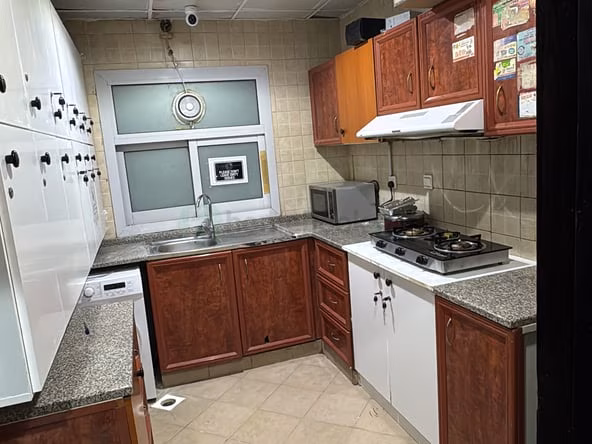 Partition in Bur Dubai