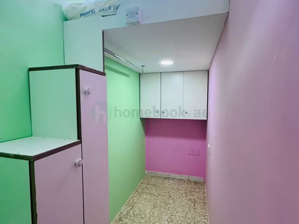 Partition in Bur Dubai
