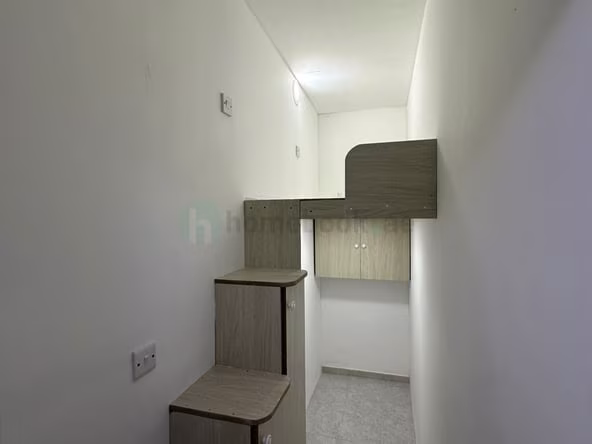 Partition in Bur Dubai