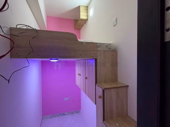 Partition in Bur Dubai