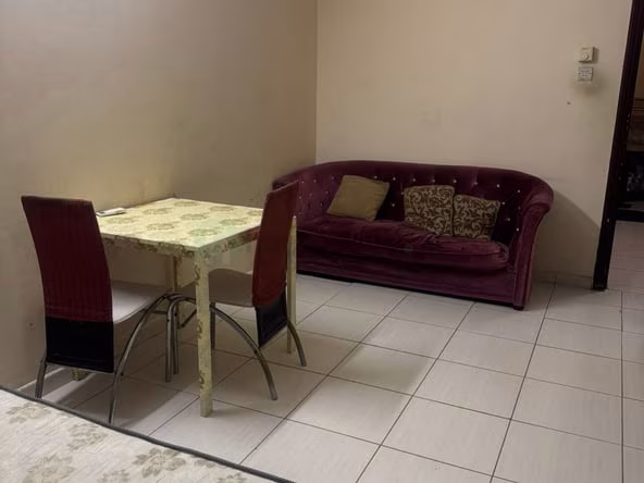 Room for Rent in Al Raffa