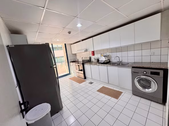 Room for Rent in Al Raffa