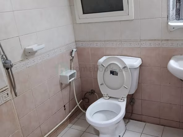 Bed Space & Partition Near BurJuman Metro Station