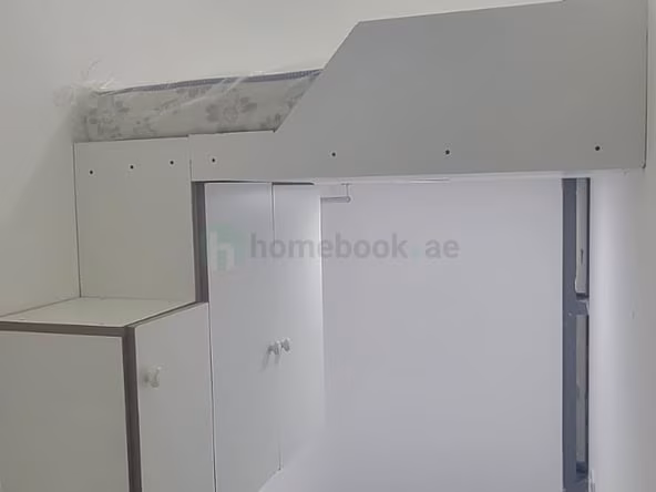 Bed Space & Partition in Business Bay