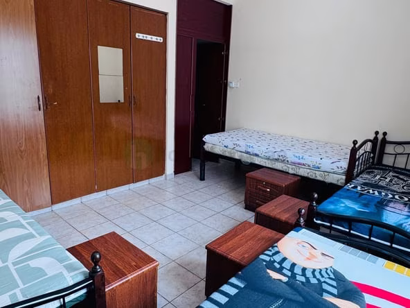 Bed Space & Partition Near BurJuman Metro Station