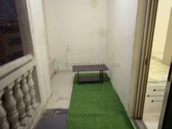 Bed Space & Partition for Ladies