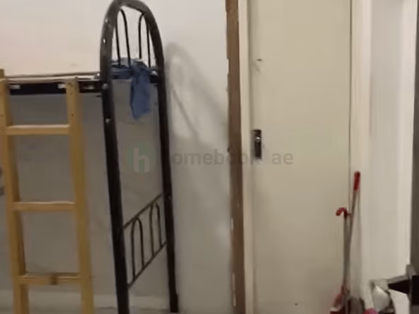 Bed Space for Rent in Al Satwa Dubai
