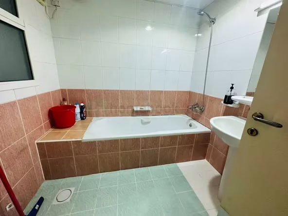 Room for Rent in Al Karama