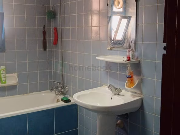 Room for Rent in Al Karama