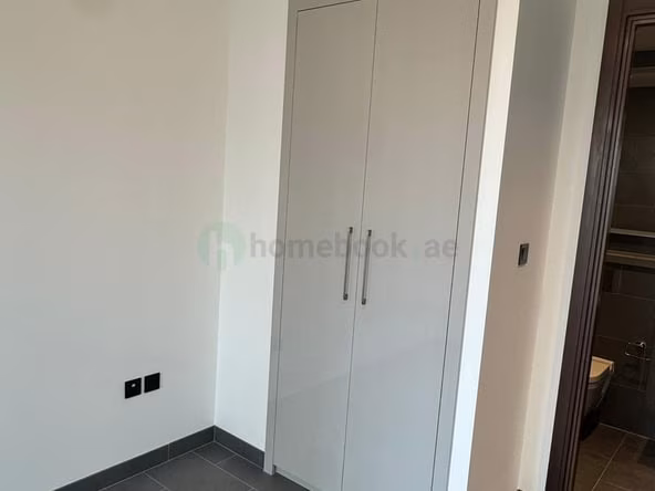 ‌Bedroom Apartment for Rent in International City Dubai
