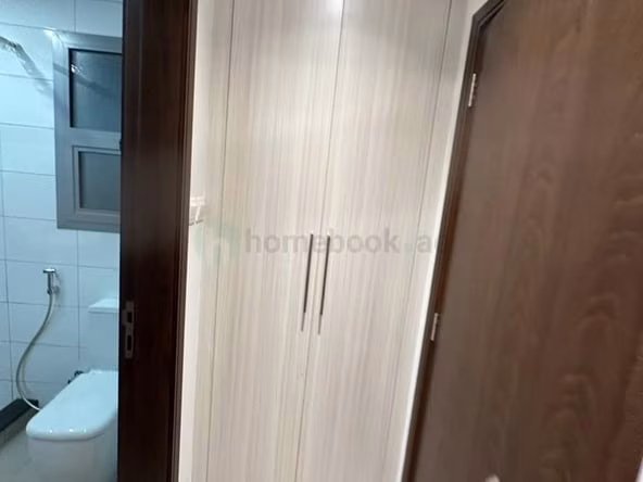 Room for Rent in Al satwa