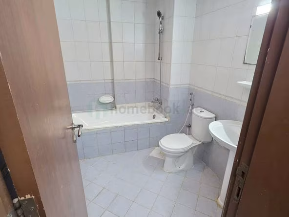 Studio Apartment for Rent in International City Dubai