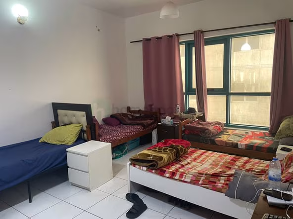 Bed Space for Rent in Sheikh Zayed Road Dubai