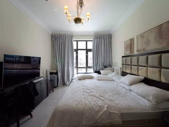 Room for Rent in Downtown Dubai