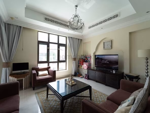 Room for Rent in Downtown Dubai