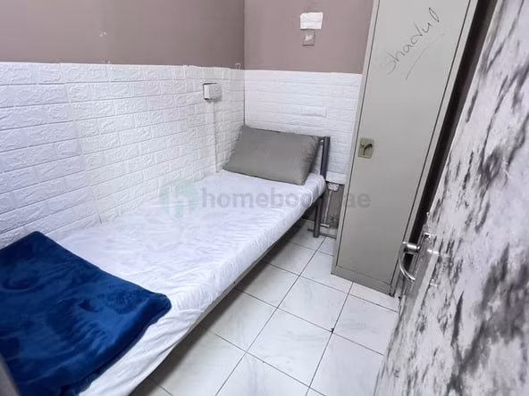 Bed Space for Rent in Sheikh Zayed Road Dubai
