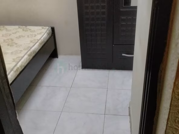 Bed Space for Rent in Al Karama