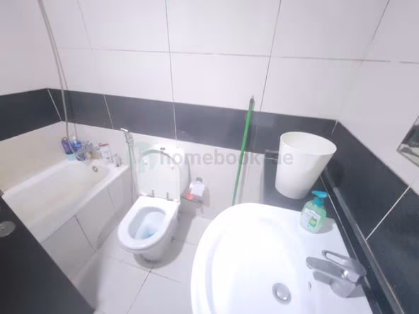 Bed Space for Rent in Jumeirah Village Circle (JVC) Dubai